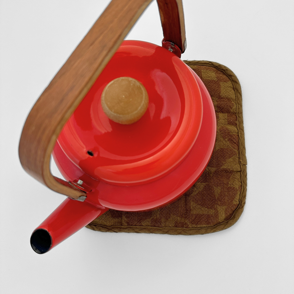 Jenny Pennywood Potholder - Amber Checks