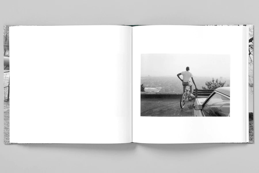 RIVERS & TOWNS - Mark Steinmetz