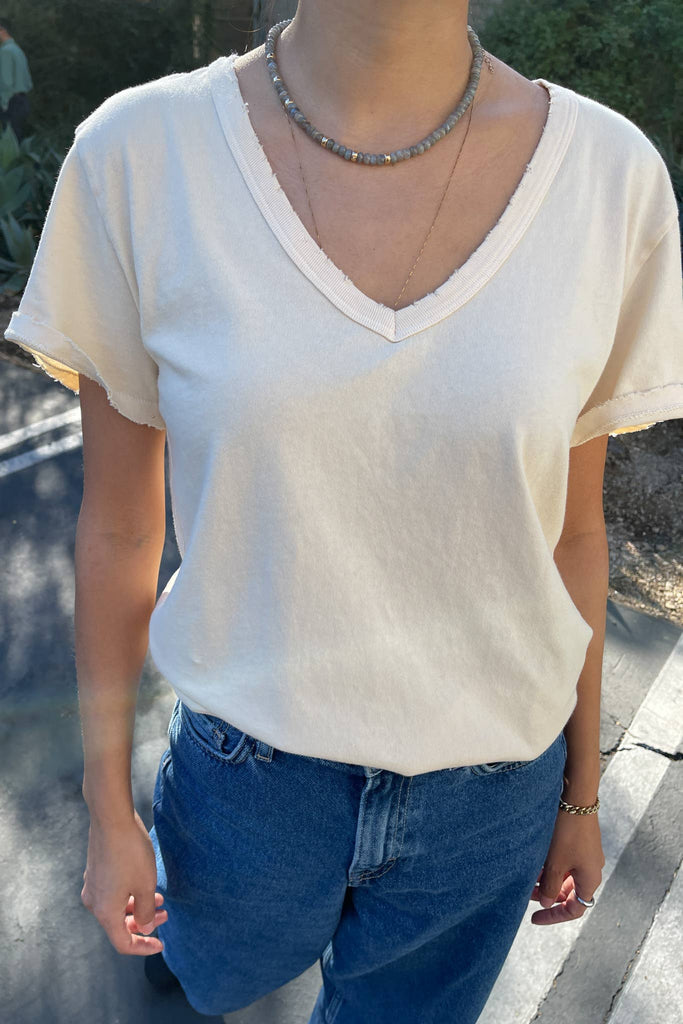 White cotton v-neck tshirt