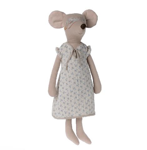 Maxi Mom Mouse in Nightgown
