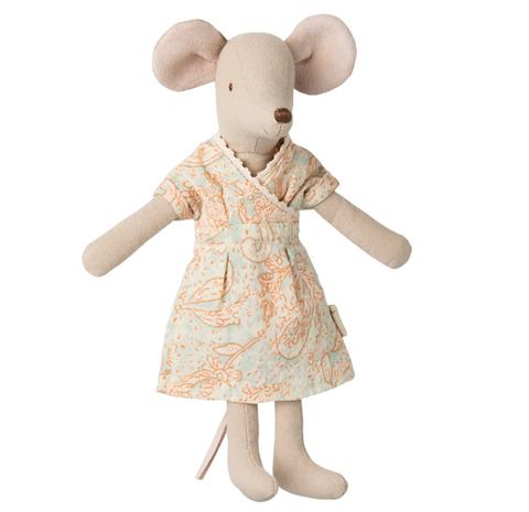 Mom Mouse in a Dress