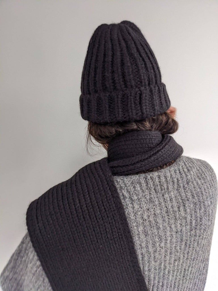 CeCe Knitted Alpaca Scarf